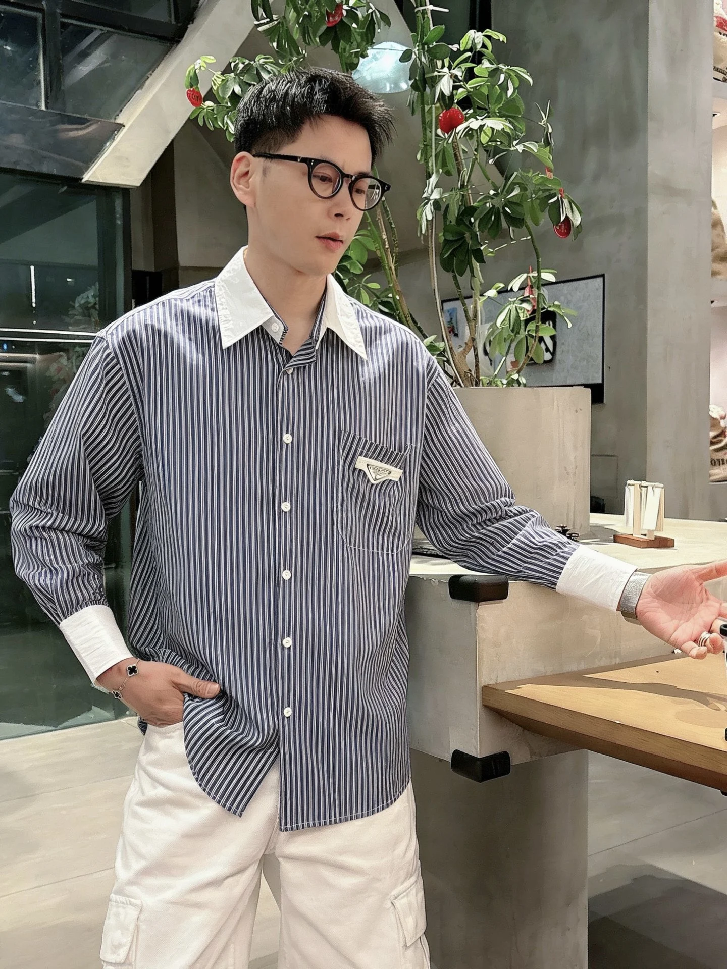 Prada Shirts — 188aae23