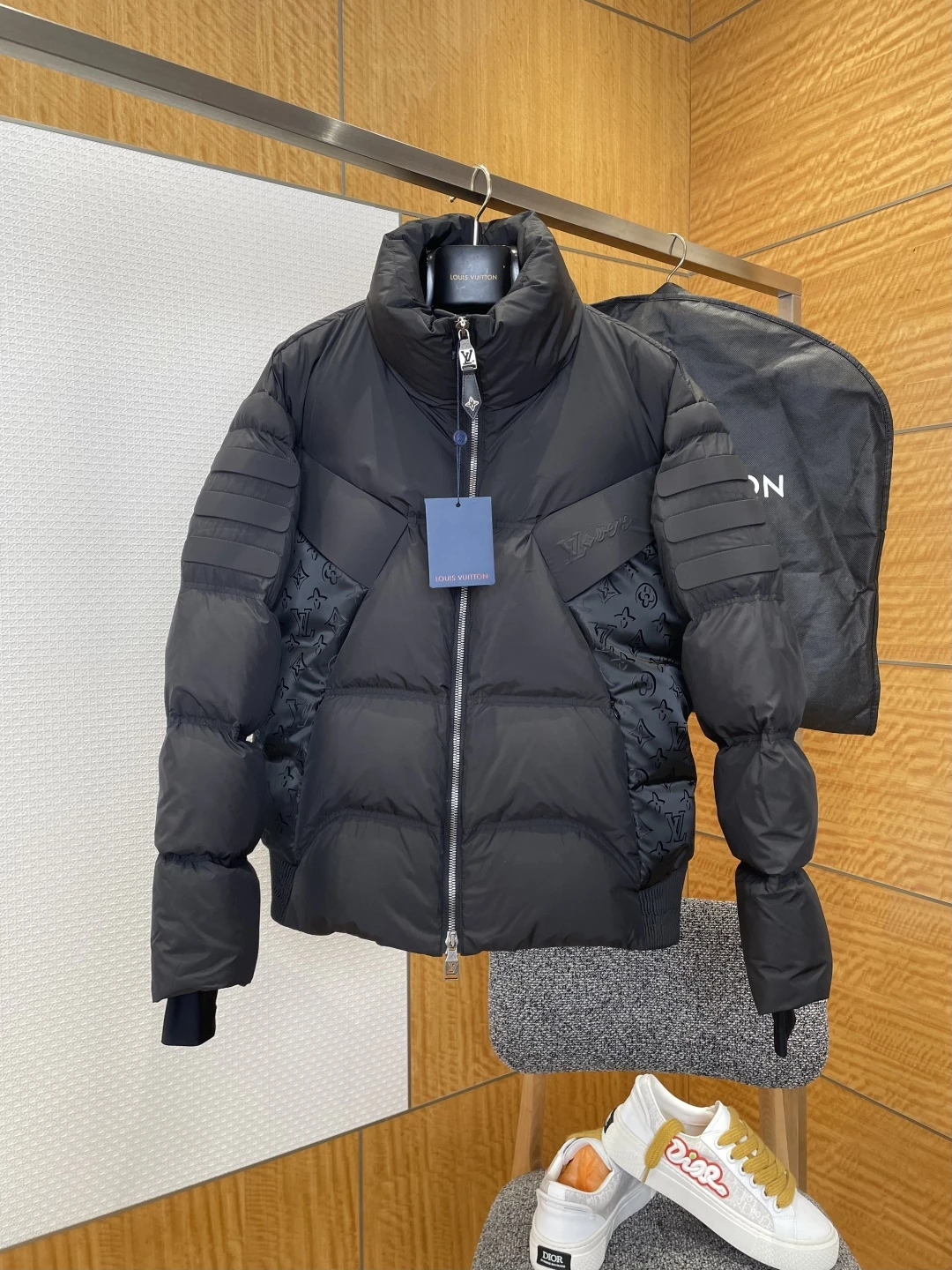Louis Vuitton Down Jacket — 36127cd7