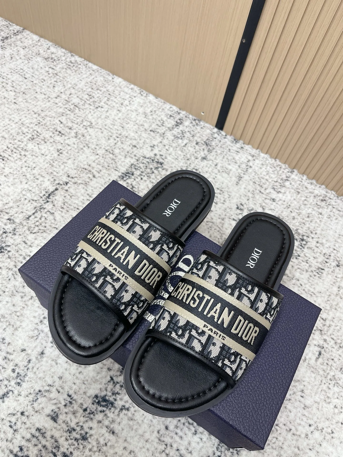 Dior Slippers — afb3649e