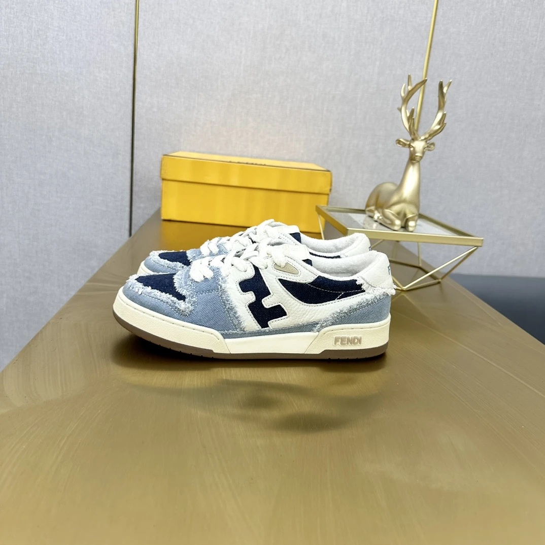 Fendi Sneakers — 856fbf2d
