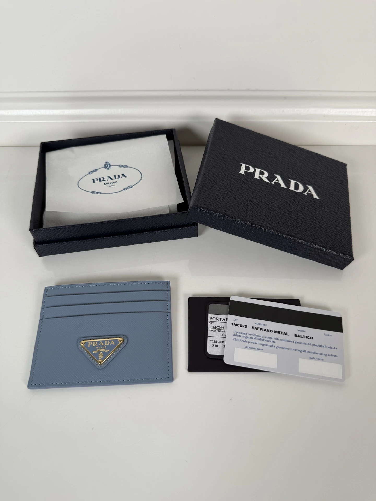 Cardholders — 8dca63c6