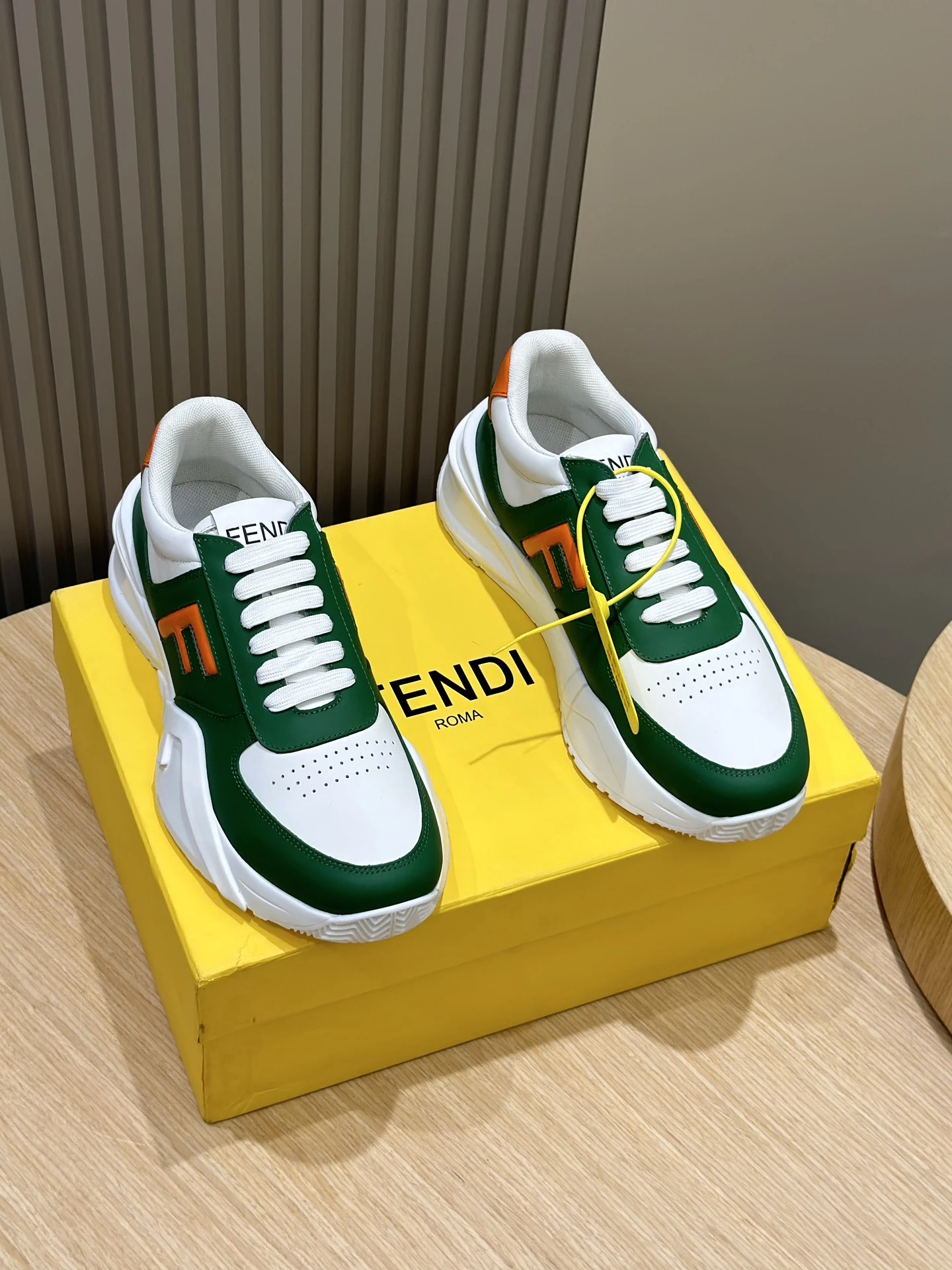 Fendi Sneakers — 1d402849