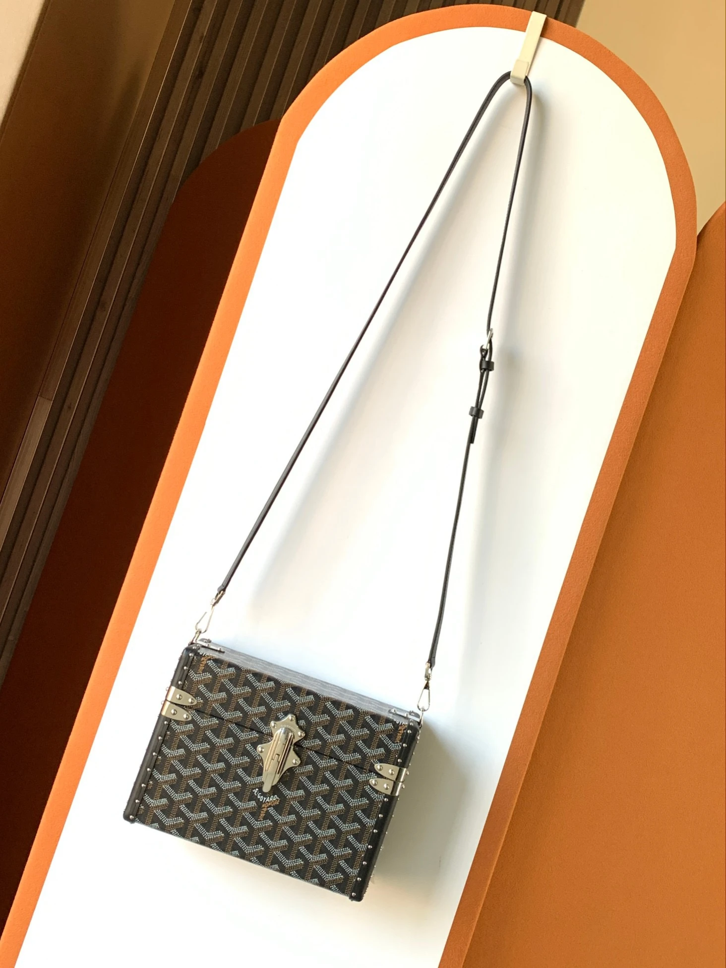 Goyard Crossbody Bags — 25817a28