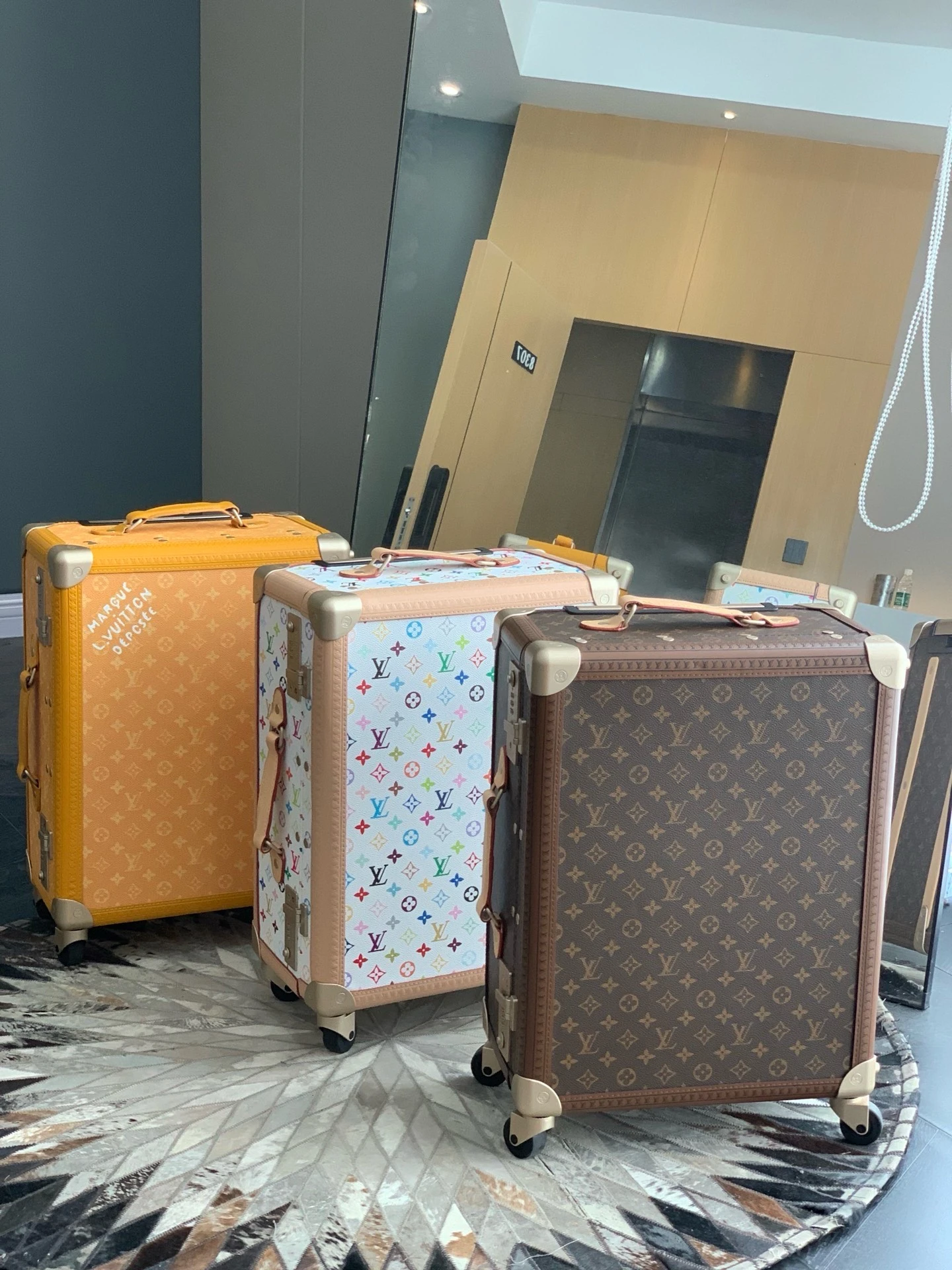 Luggage — e3240a76