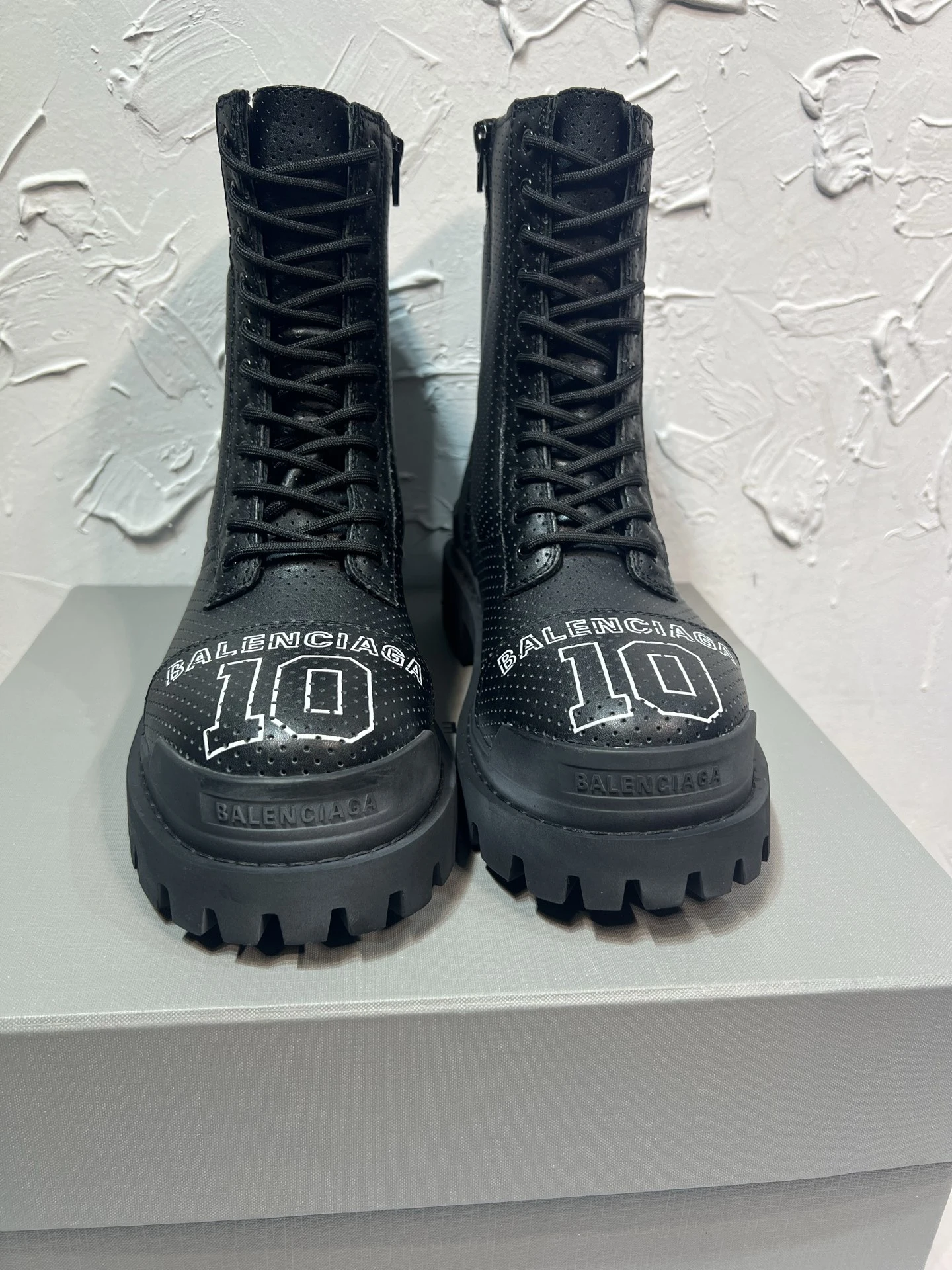 Balenciaga Boots — 126b5fe4