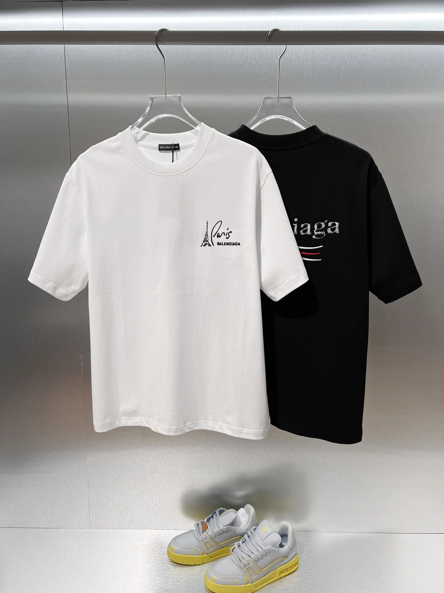 Balenciaga T-Shirt — aeb5ccd2