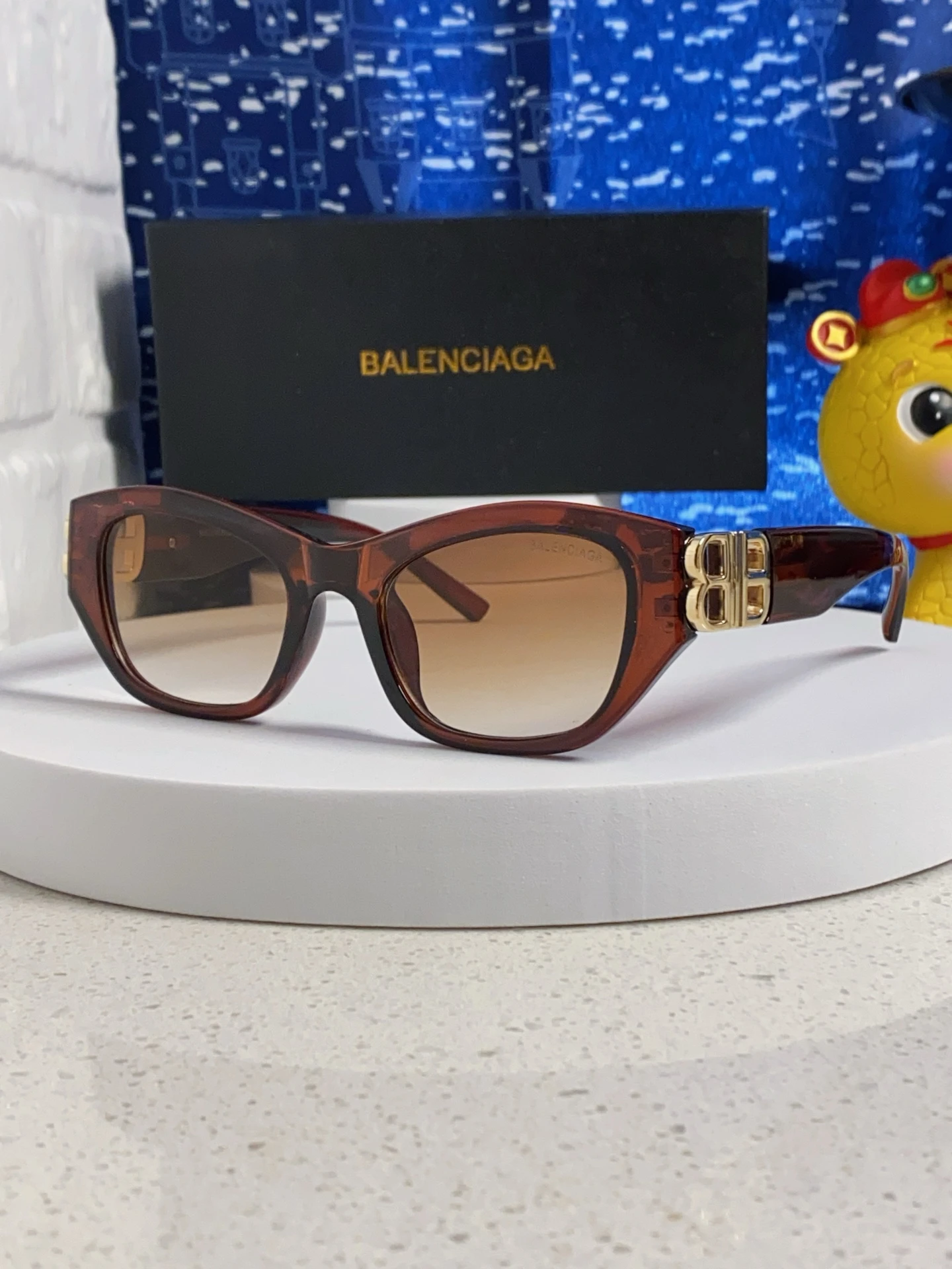 Balenciaga Eyewear — 99069130
