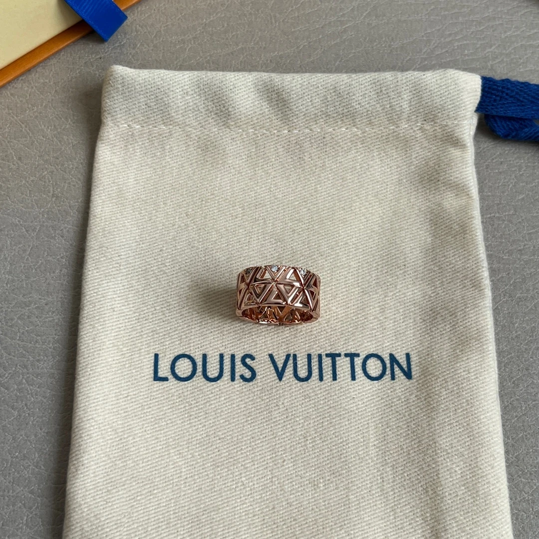 Louis Vuitton Rings — d5cd6f73