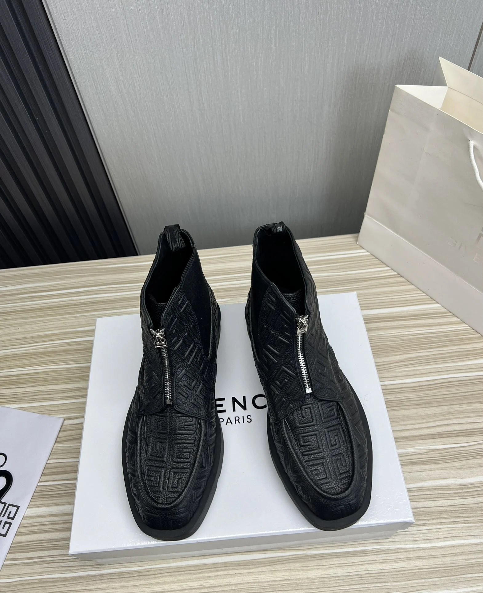 Givenchy Boots — ef97fecd