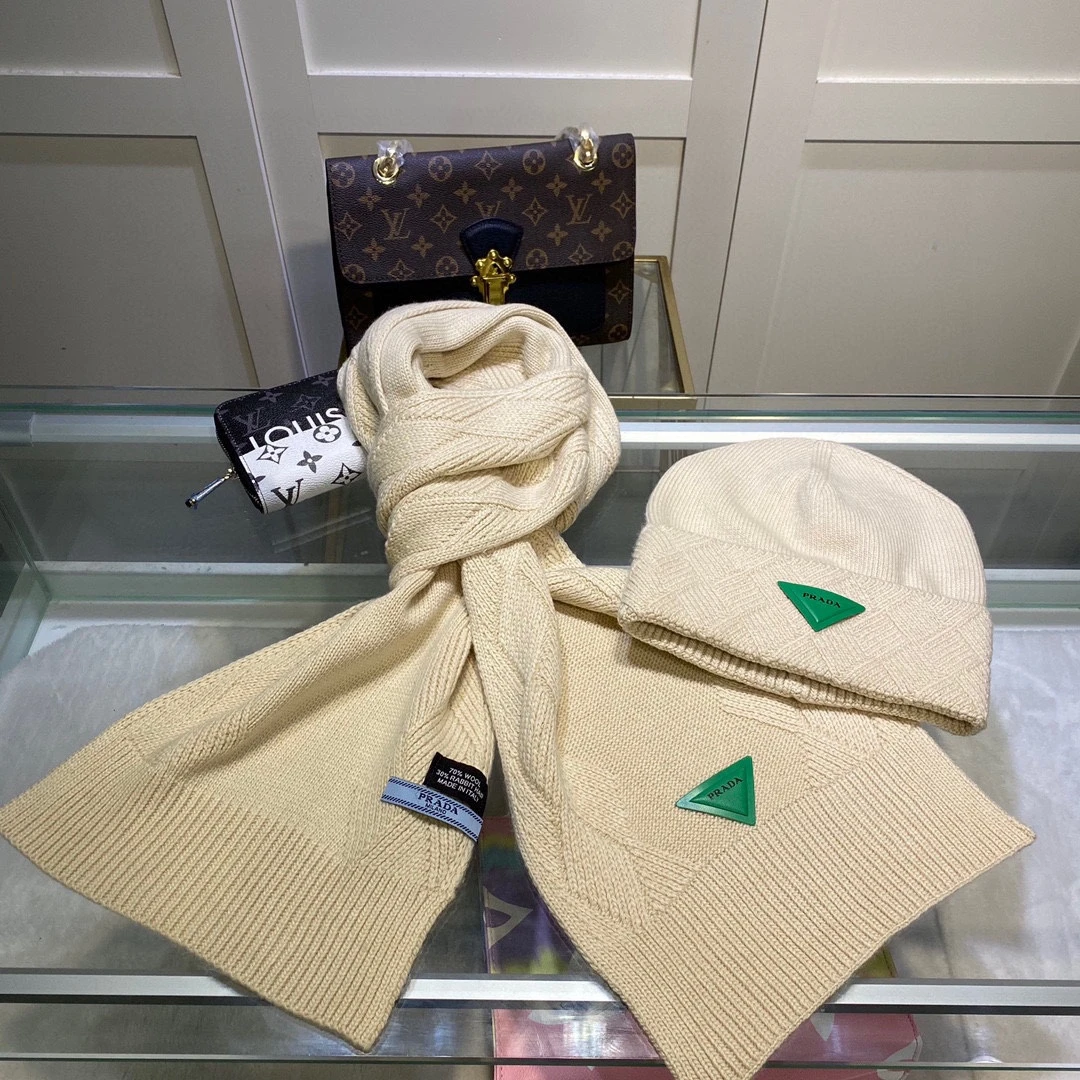 Prada Hat — 611d1d38