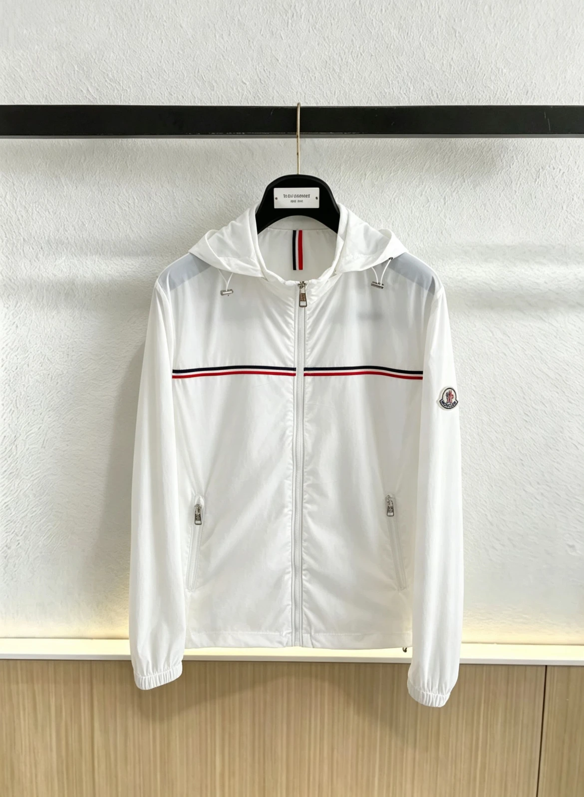 Moncler Jackets — 0491c8ed