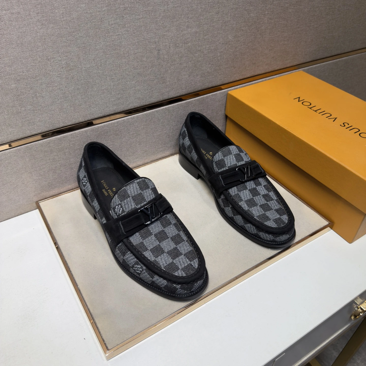 Louis Vuitton Dress Shoes — 23456c62