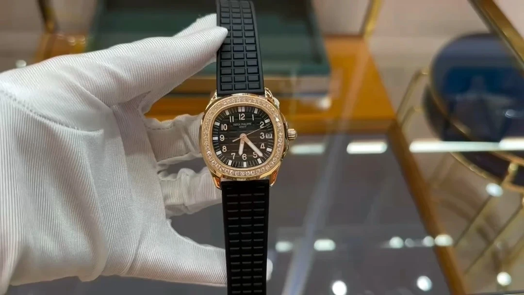 Patek Philippe Watch — 1a572349