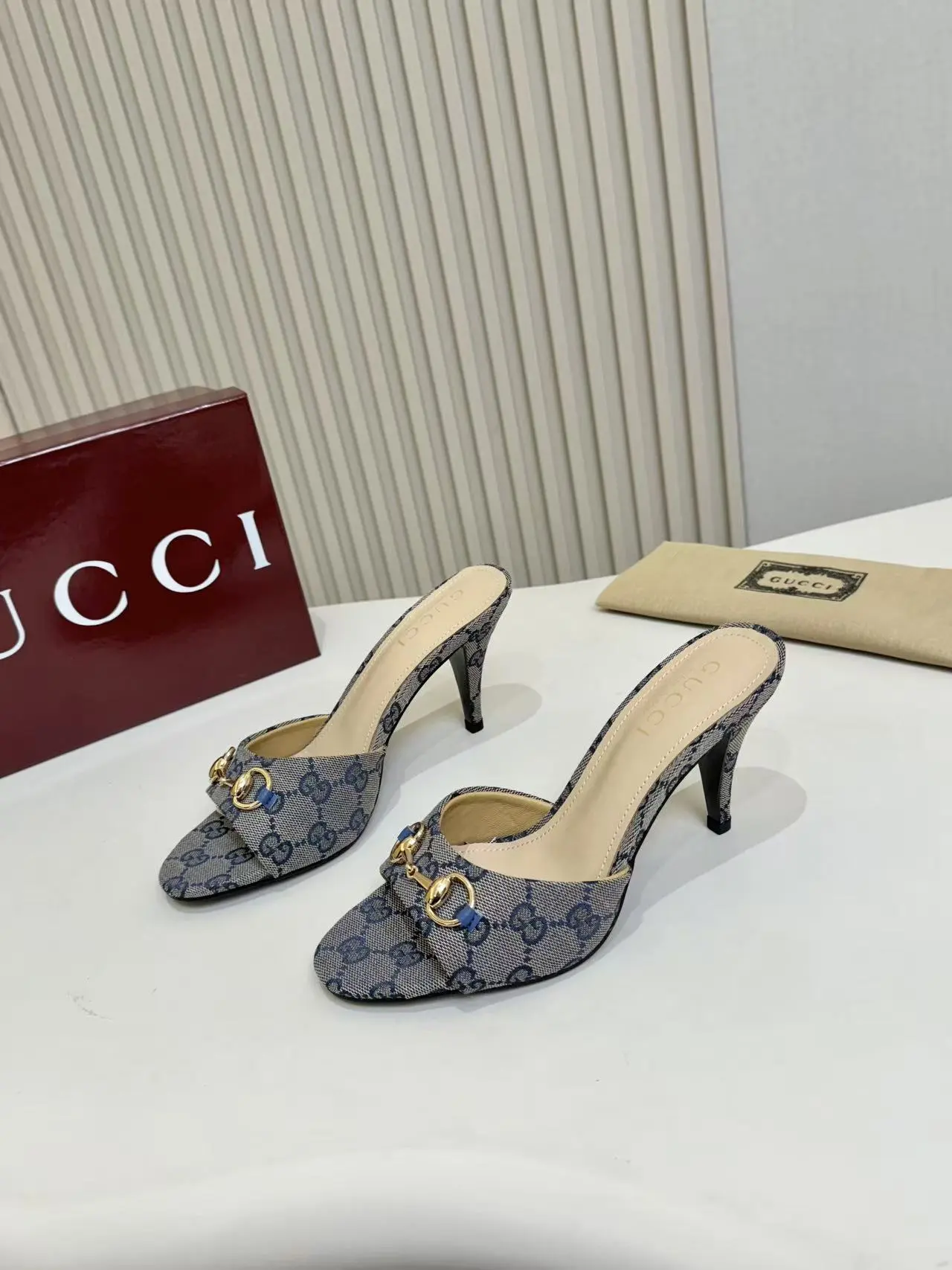 Gucci Shoes — d8564a69