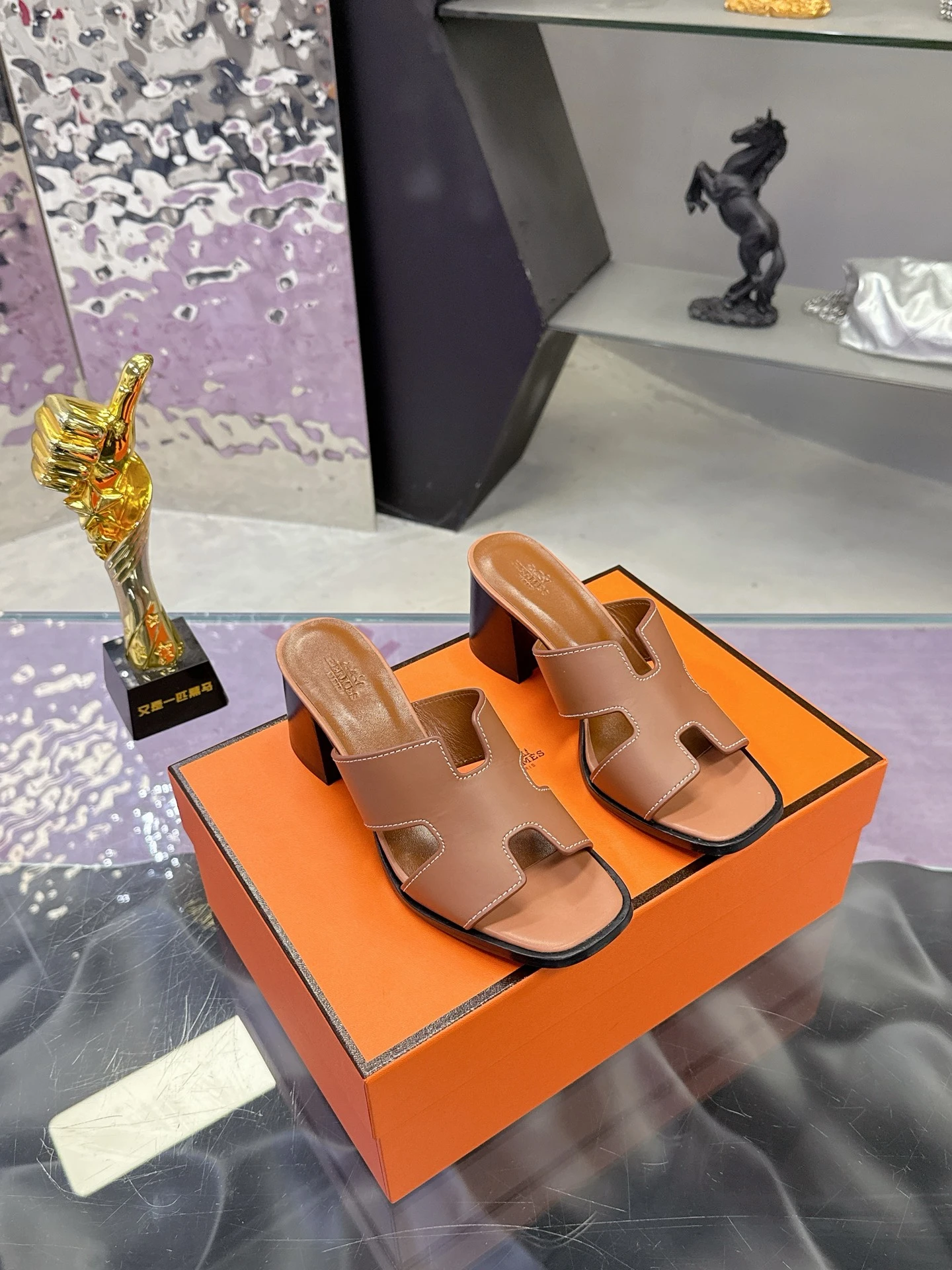 Hermès Slippers — 4a080080