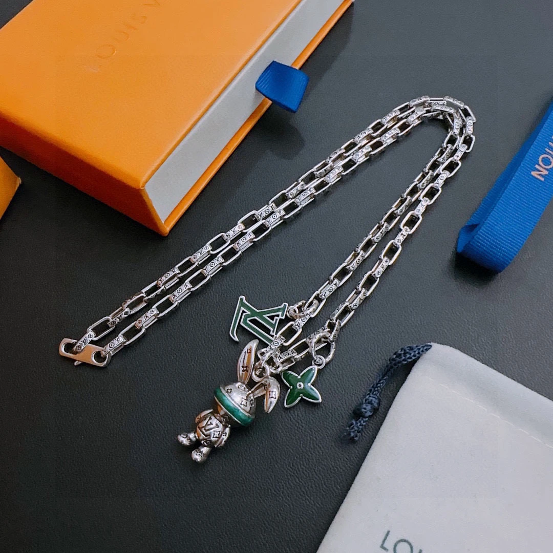 Louis Vuitton Necklaces — 1714b4e4