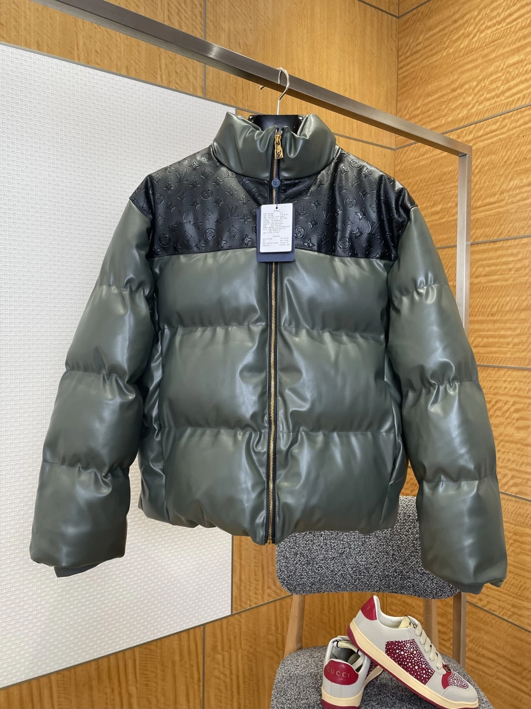 Louis Vuitton Down Jacket — d6c1f28e