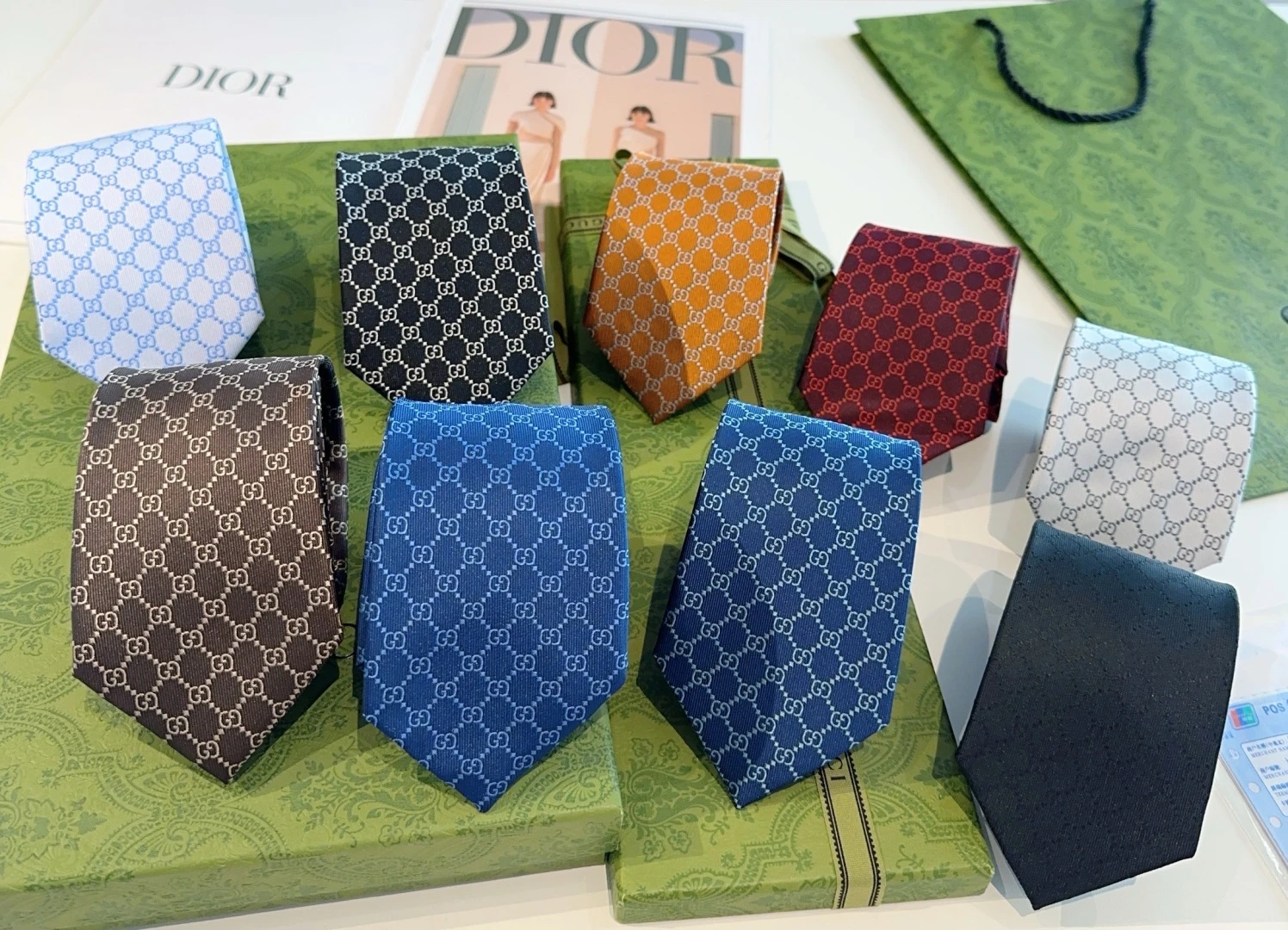 Ties — 7a5d1122