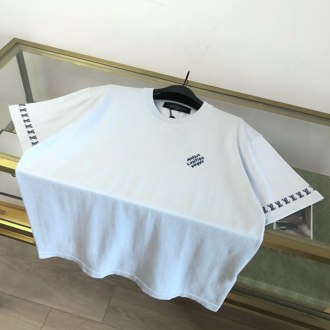 Louis Vuitton T-Shirt — 32955c46