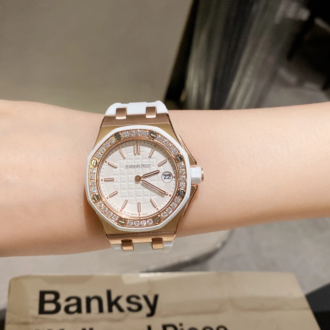 Audemars Piguet Watch — 0eb81013