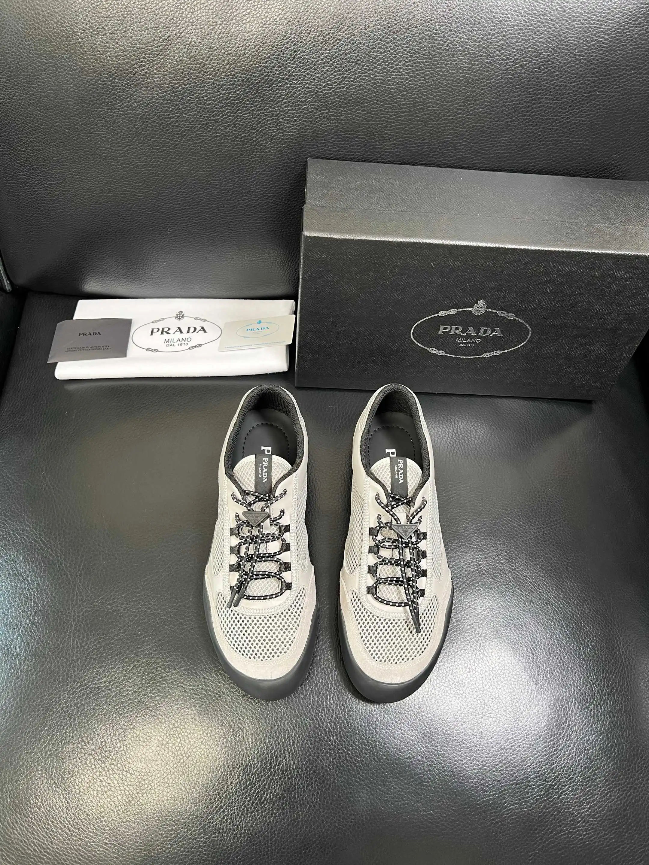 Prada Shoes — b94ed949