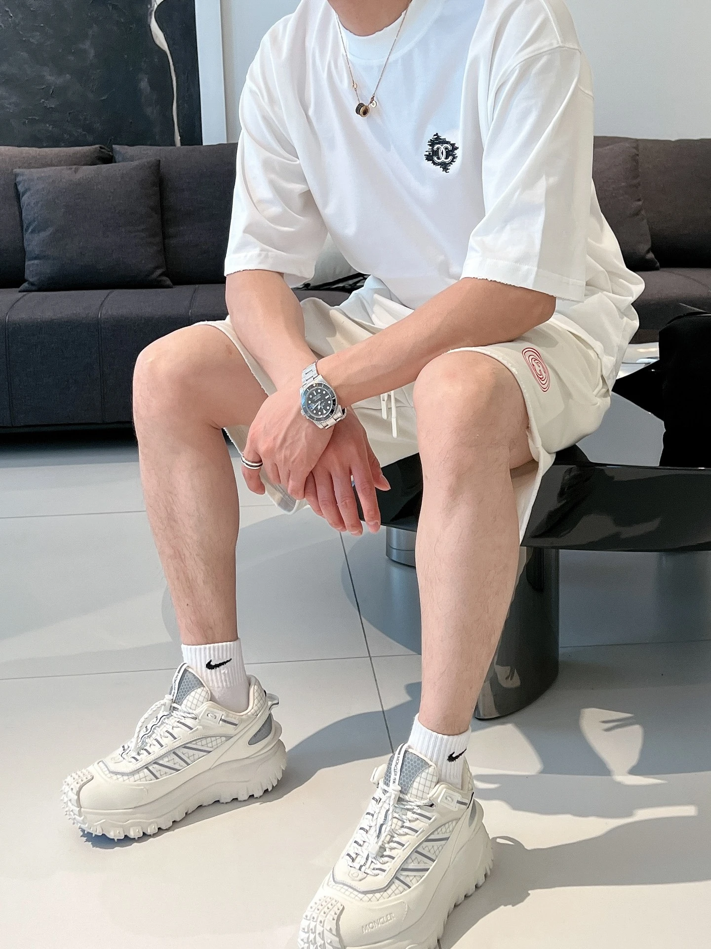 Chanel T-Shirt — e8804187