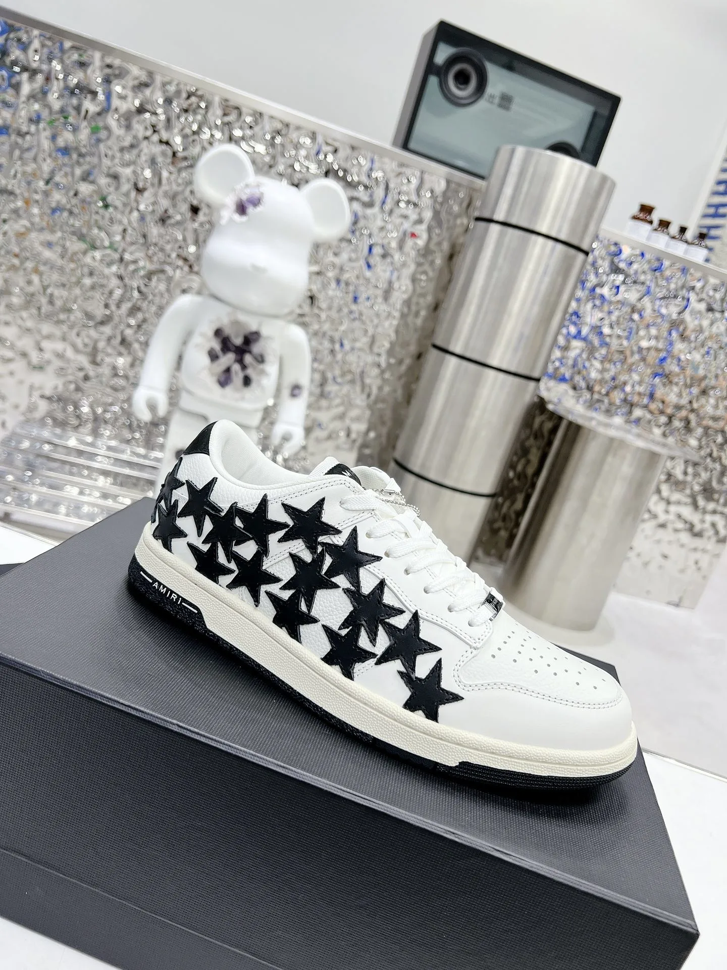 Amiri Sneakers — e8c8b4e8