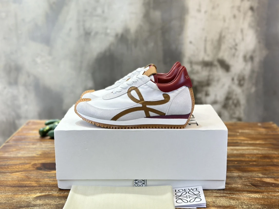 Loewe Sneakers — 2ae11820