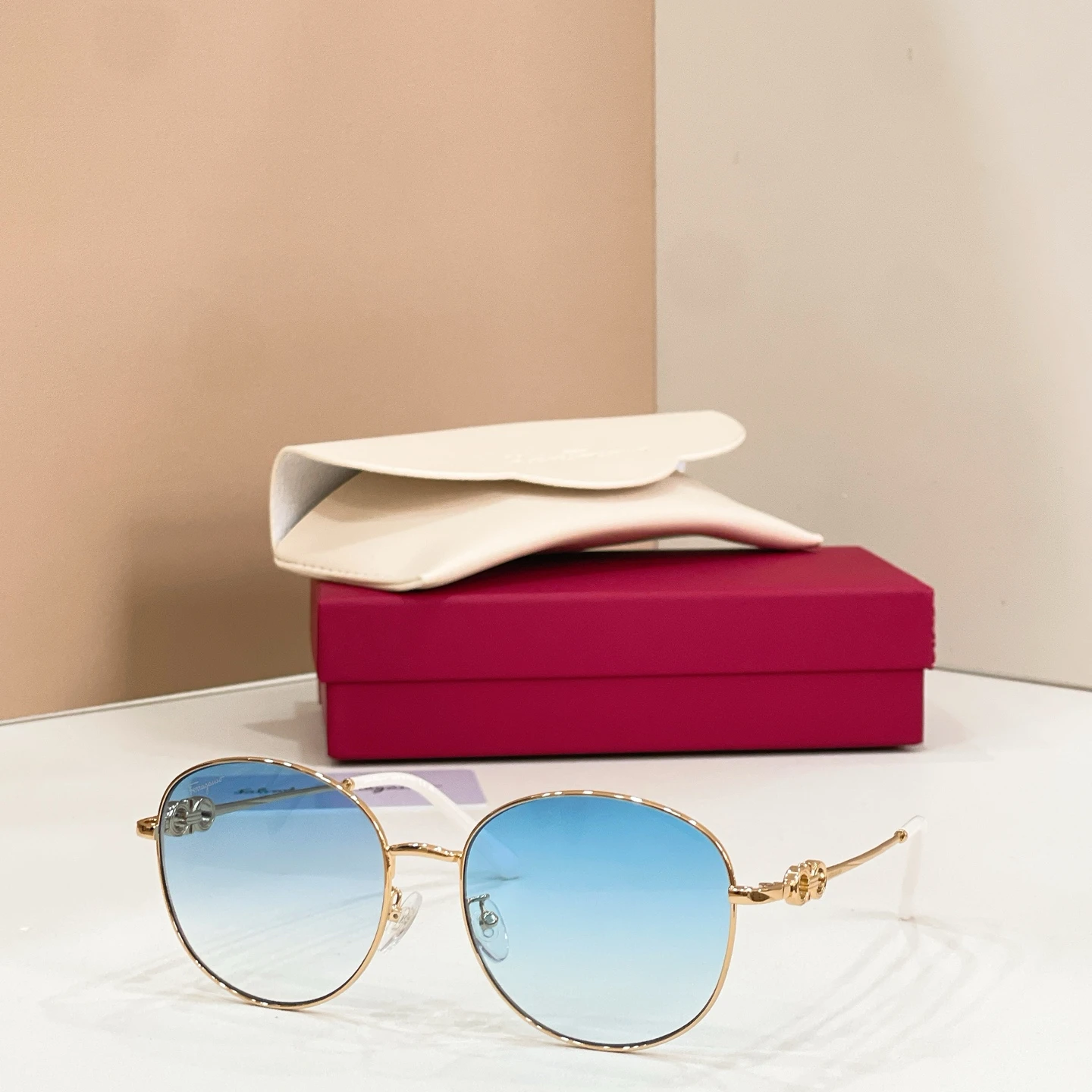 Louis Vuitton Eyewear — 40595d9c