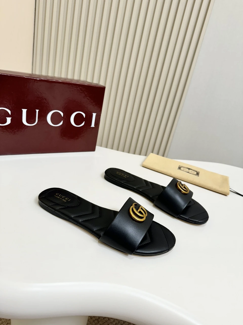 Gucci Shoes — 5258085a