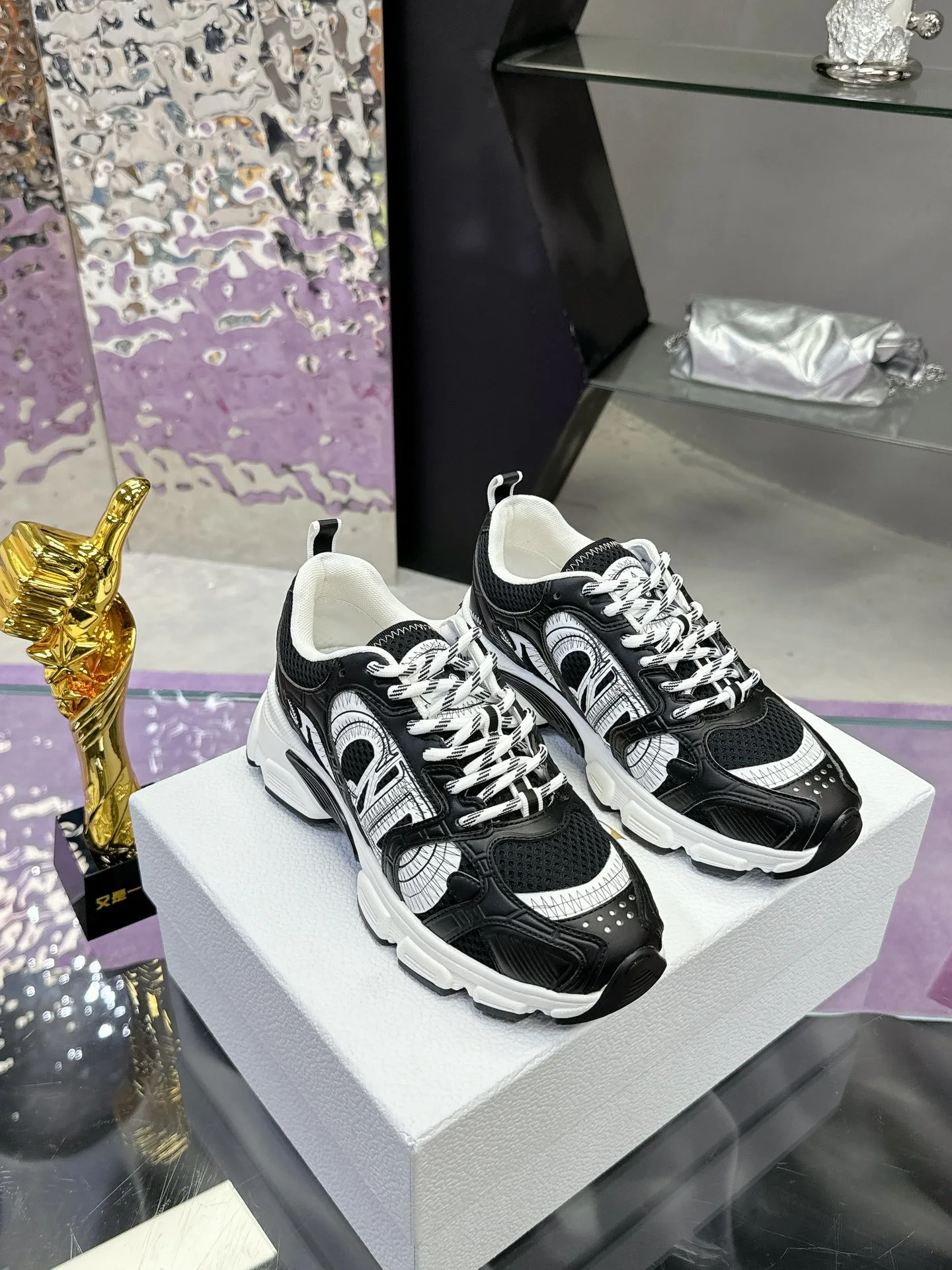 Dior Sneakers — d6bde396