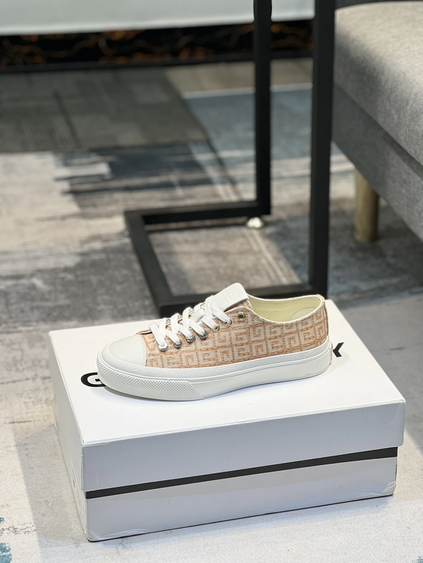 Givenchy Shoes — 3f1575c5