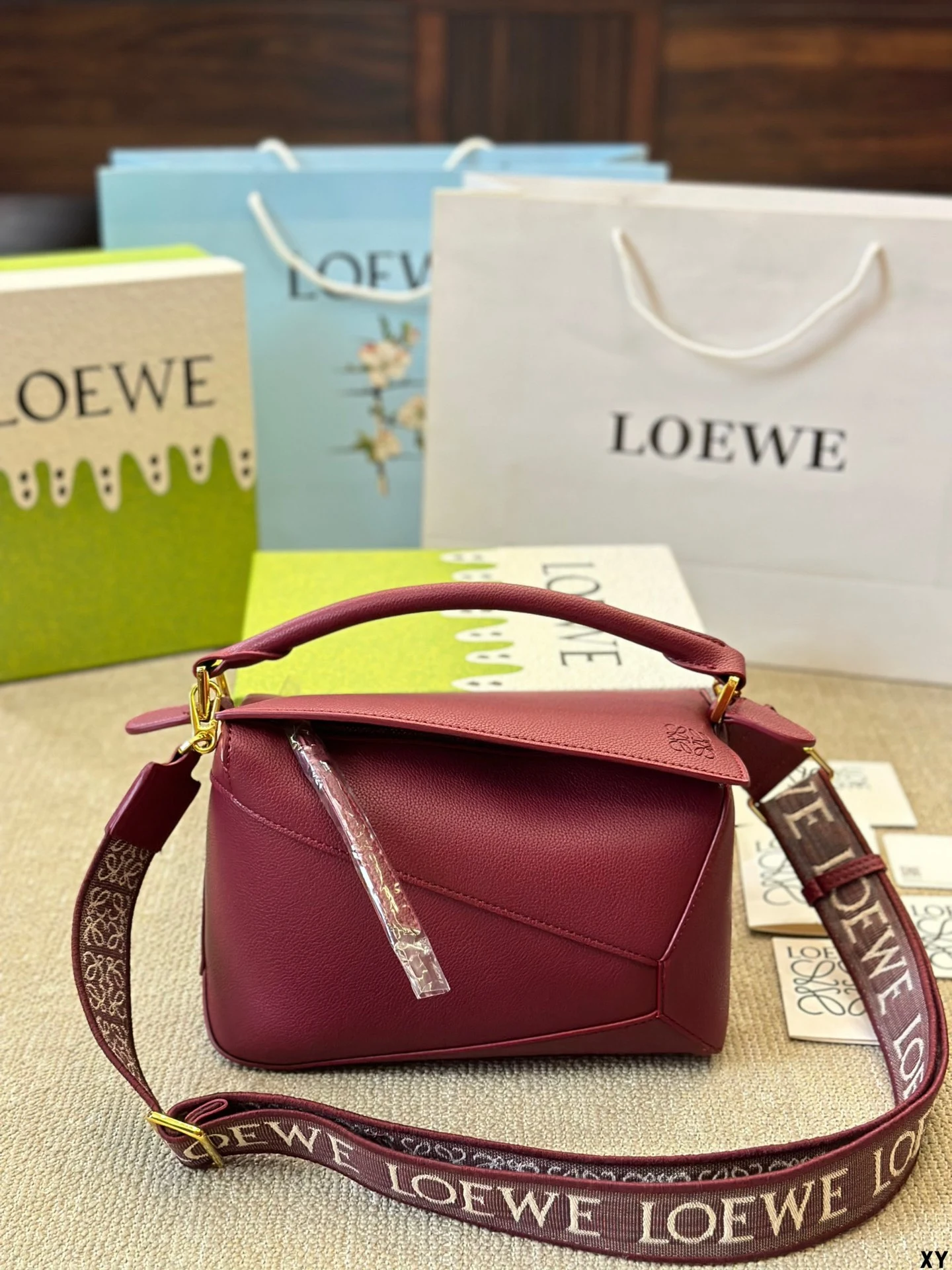 Loewe Bag — 201e00a6