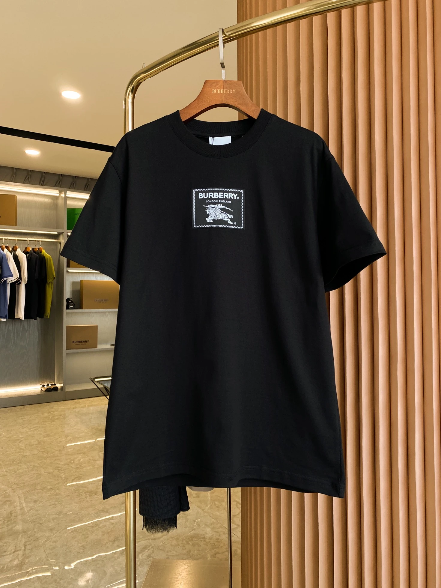 Burberry T-Shirt — 2fefa396
