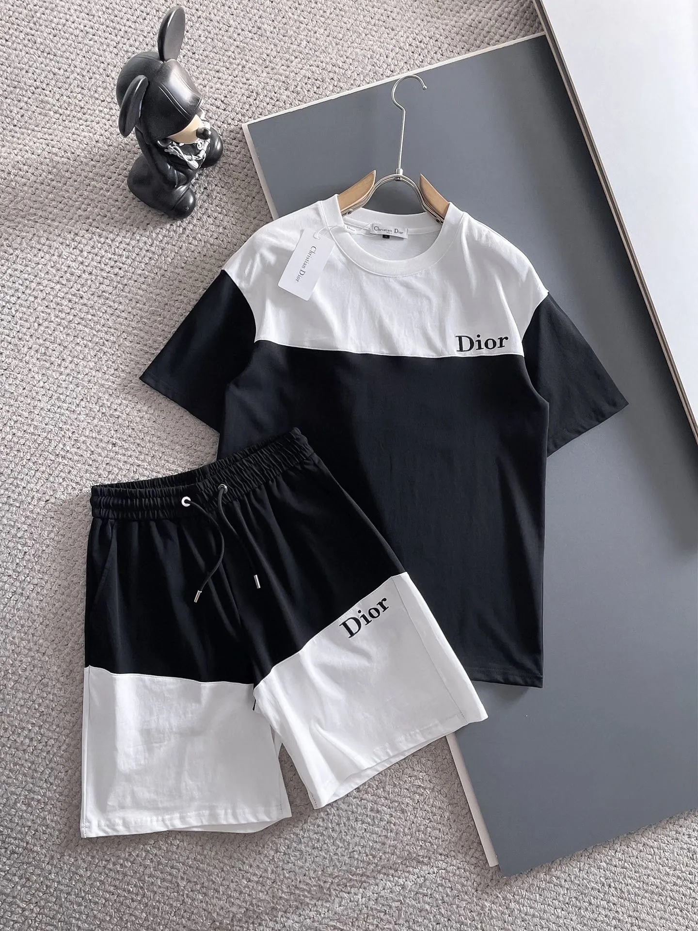 Dior T-Shirt — 30b41f16