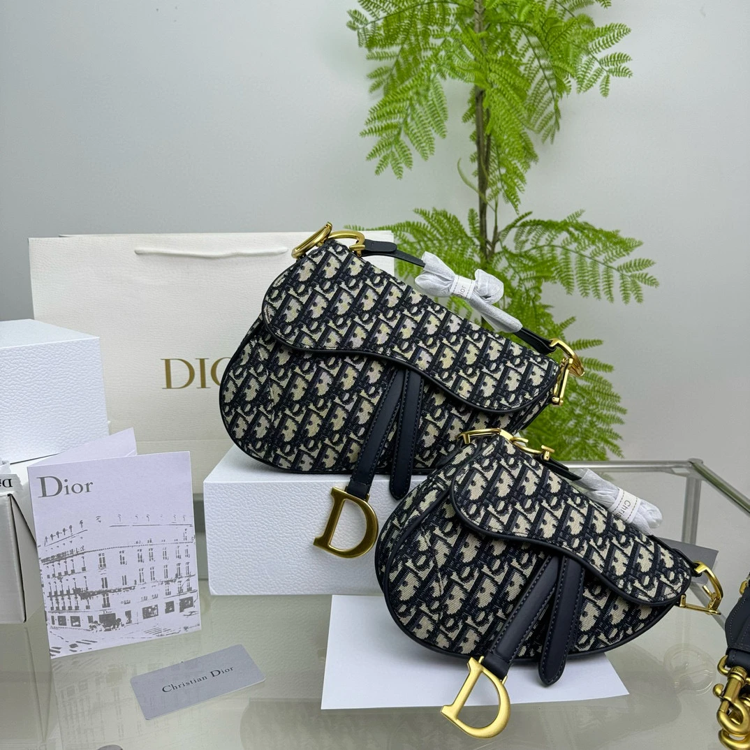 Dior Bag — fd14c45f