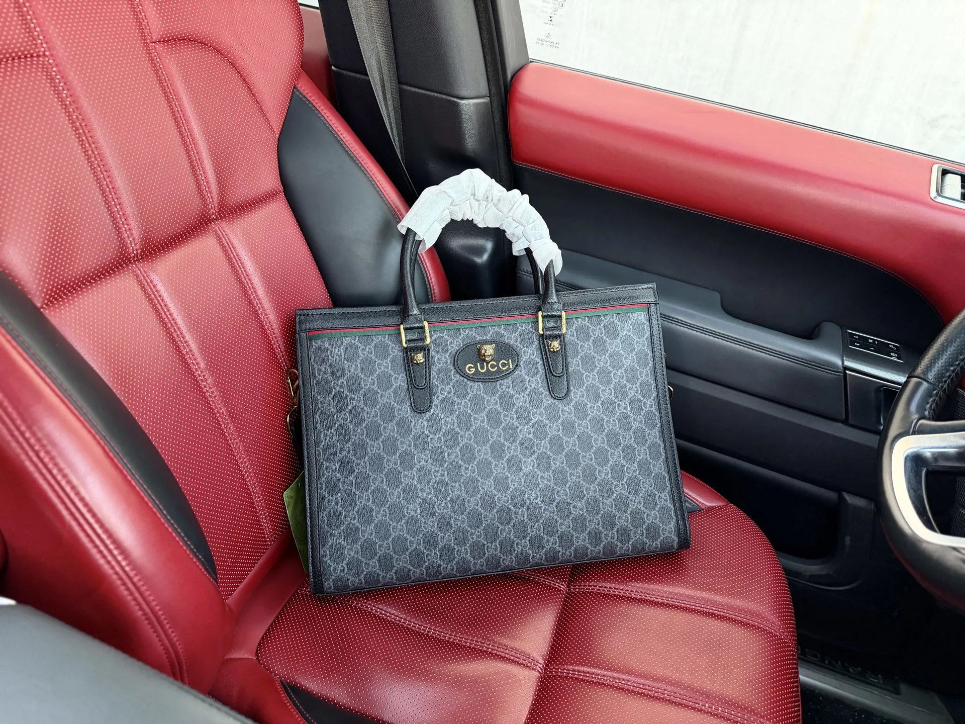 Gucci Bag — 208e810d