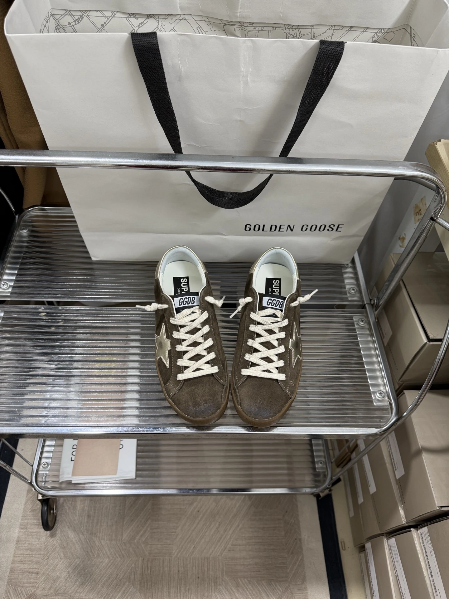 Golden Goose Sneakers — b95bd8cc