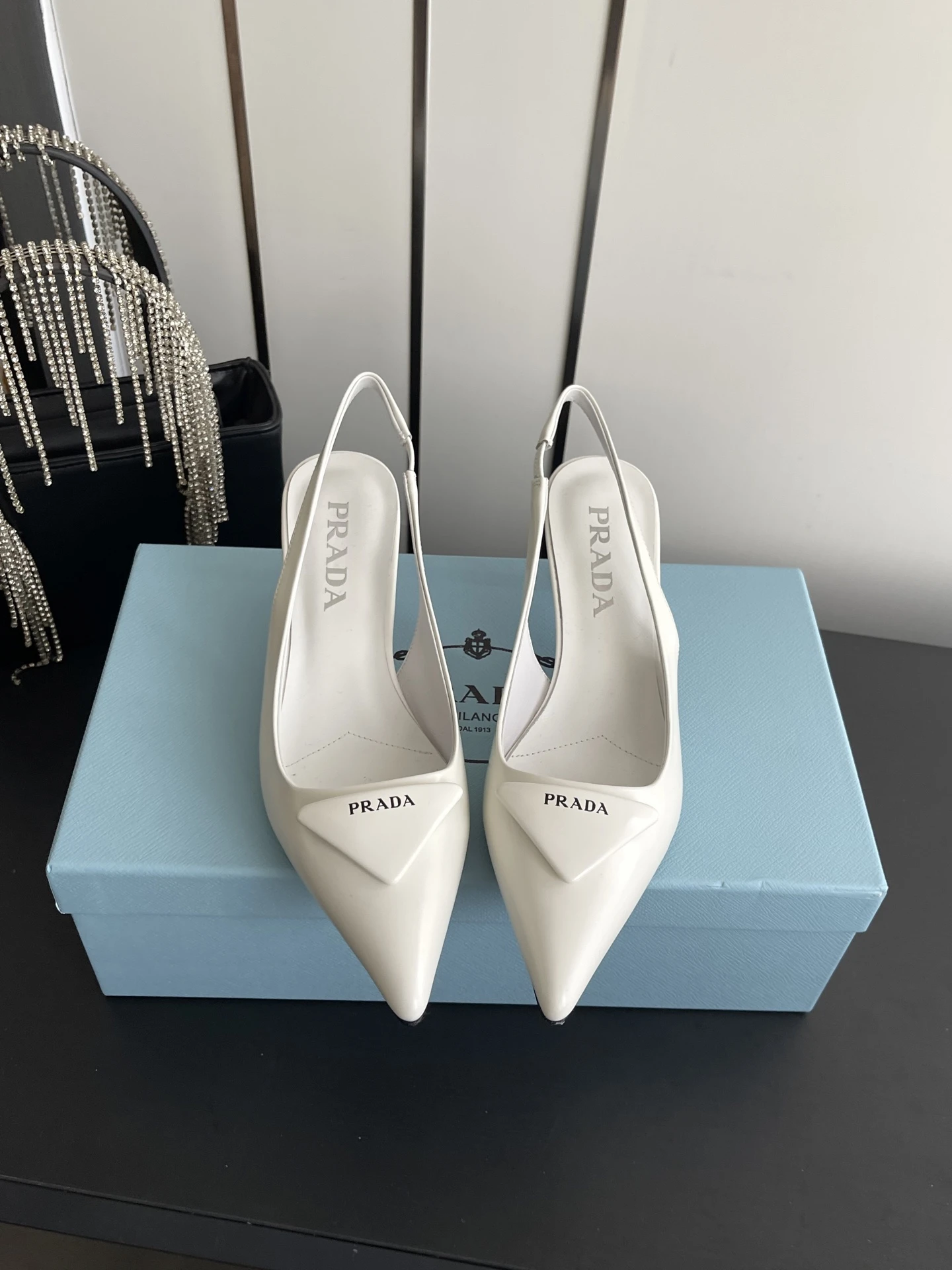 Heels — 5c6aebcd