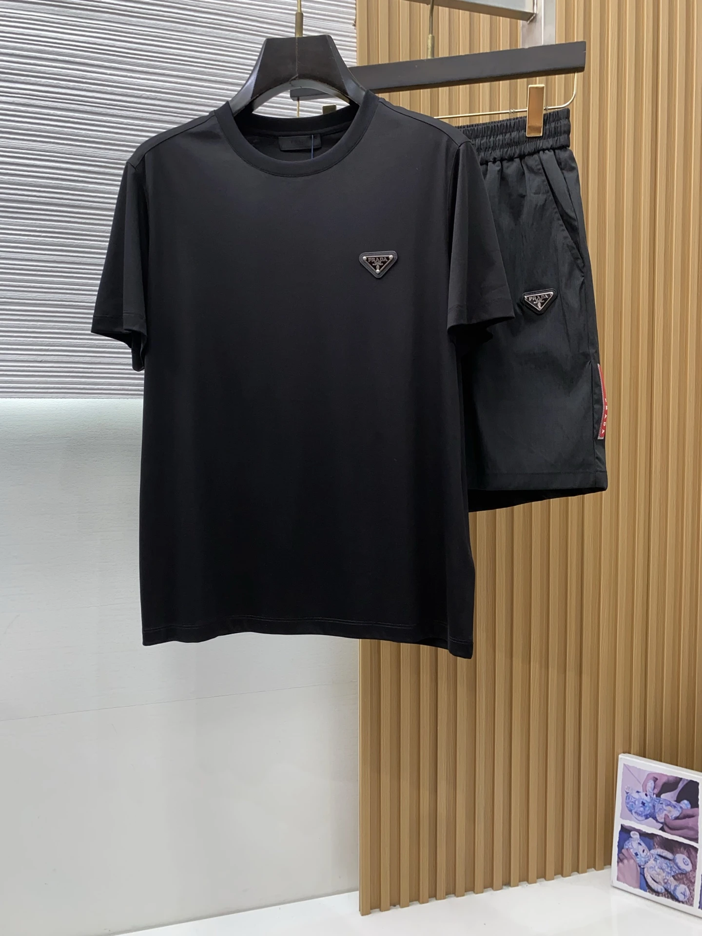 Prada T-Shirt — 434f4ff5