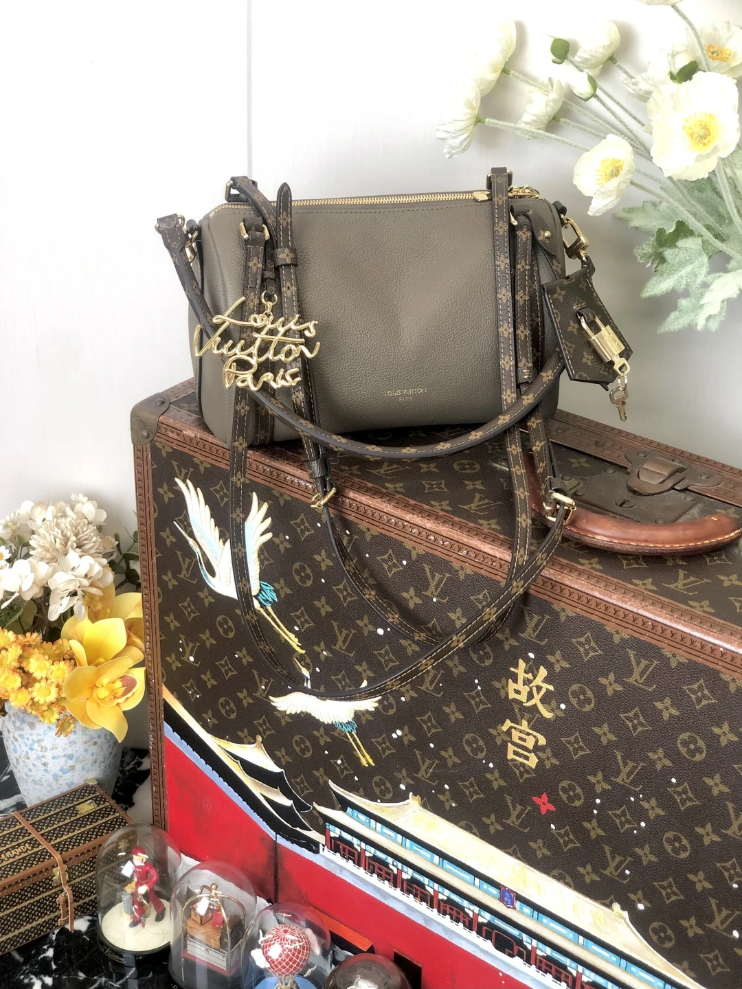 Louis Vuitton Bag — f251863c