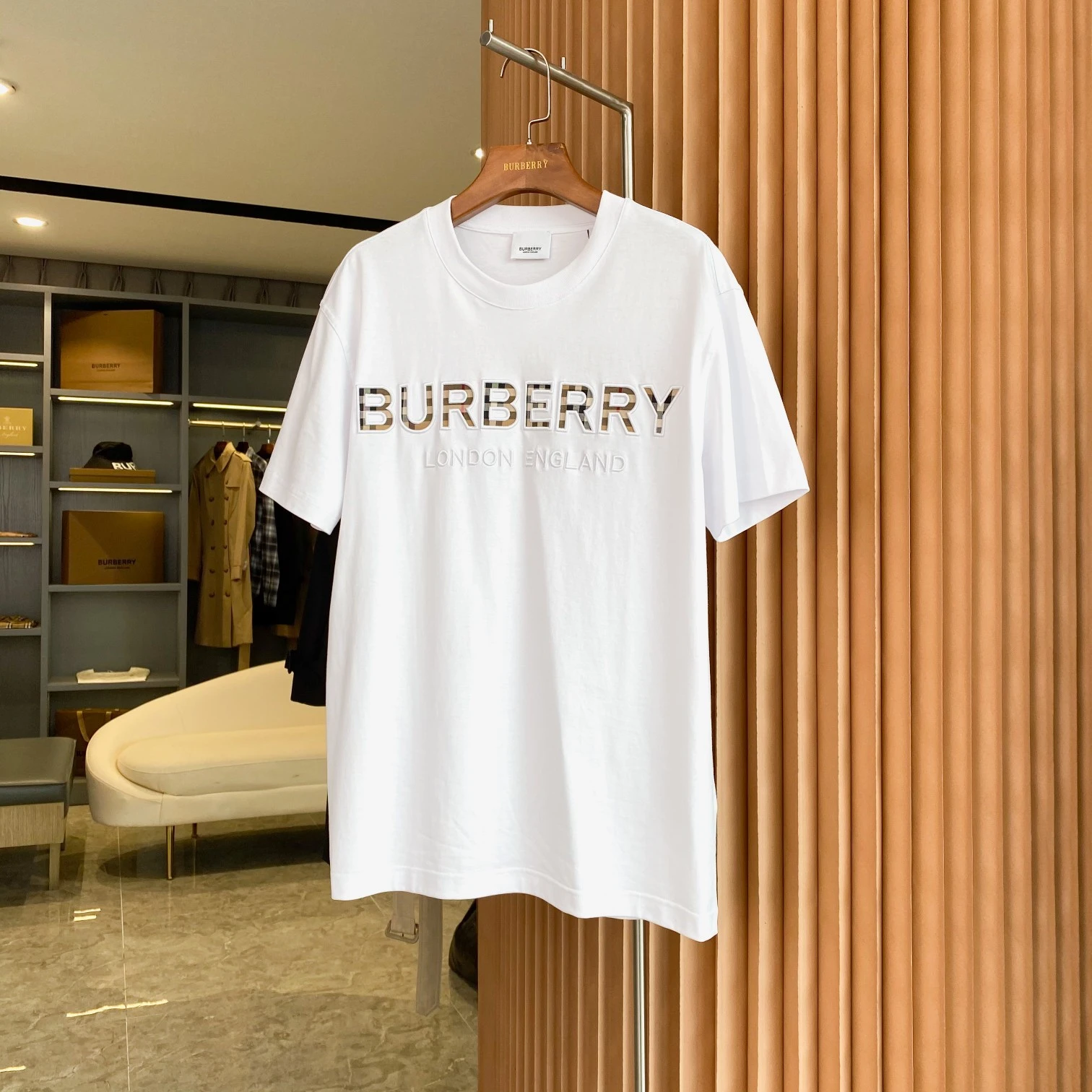 Burberry T-Shirt — daaf5b41