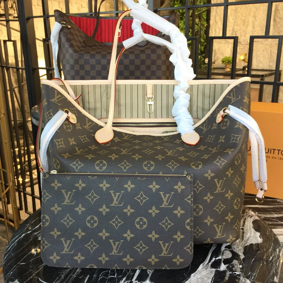 Louis Vuitton Bag — ea79d85b