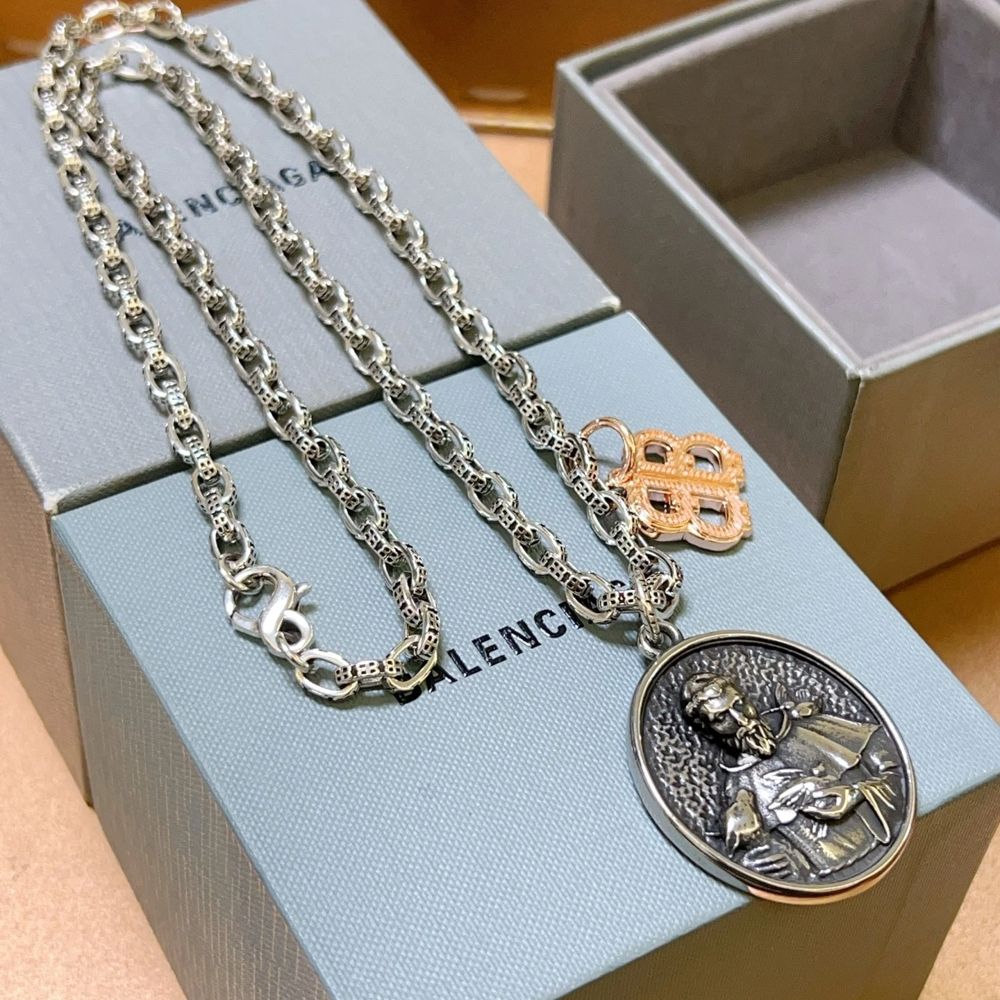 Balenciaga Jewellery — c06fecbd