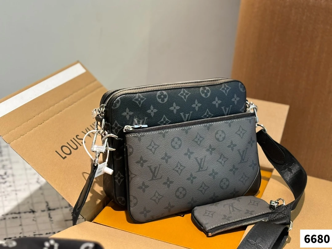 Louis Vuitton Bag — f762988a