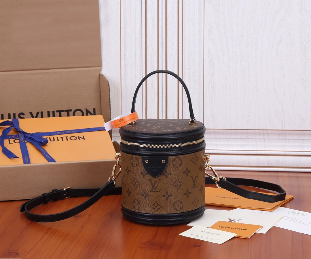 Louis Vuitton Bag — f21a83cb