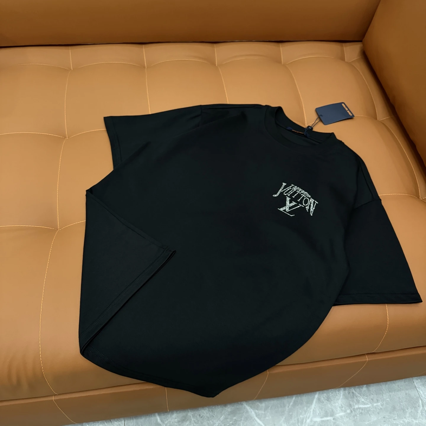 Louis Vuitton T-Shirt — 2cf82e65