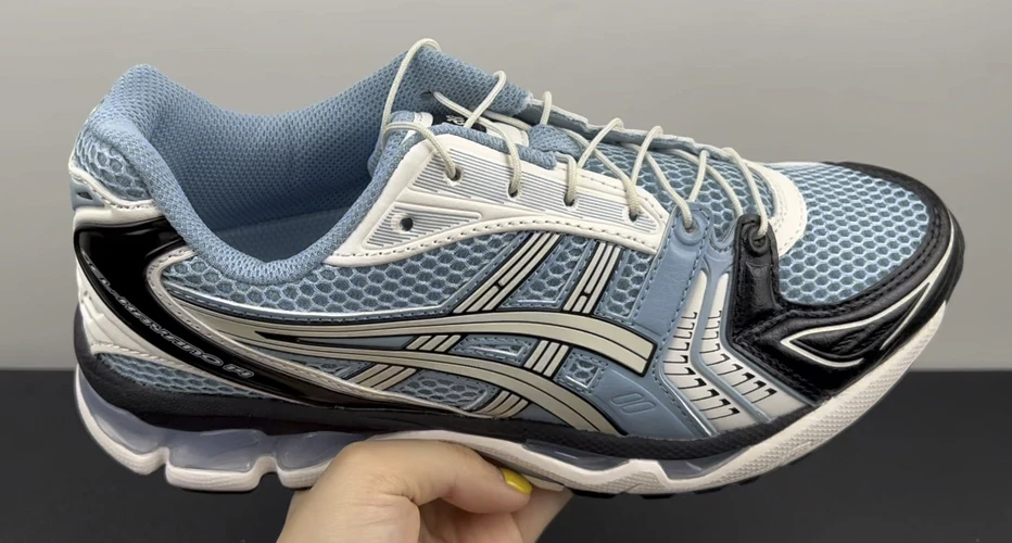 Asics Shoes — ec55dfc2