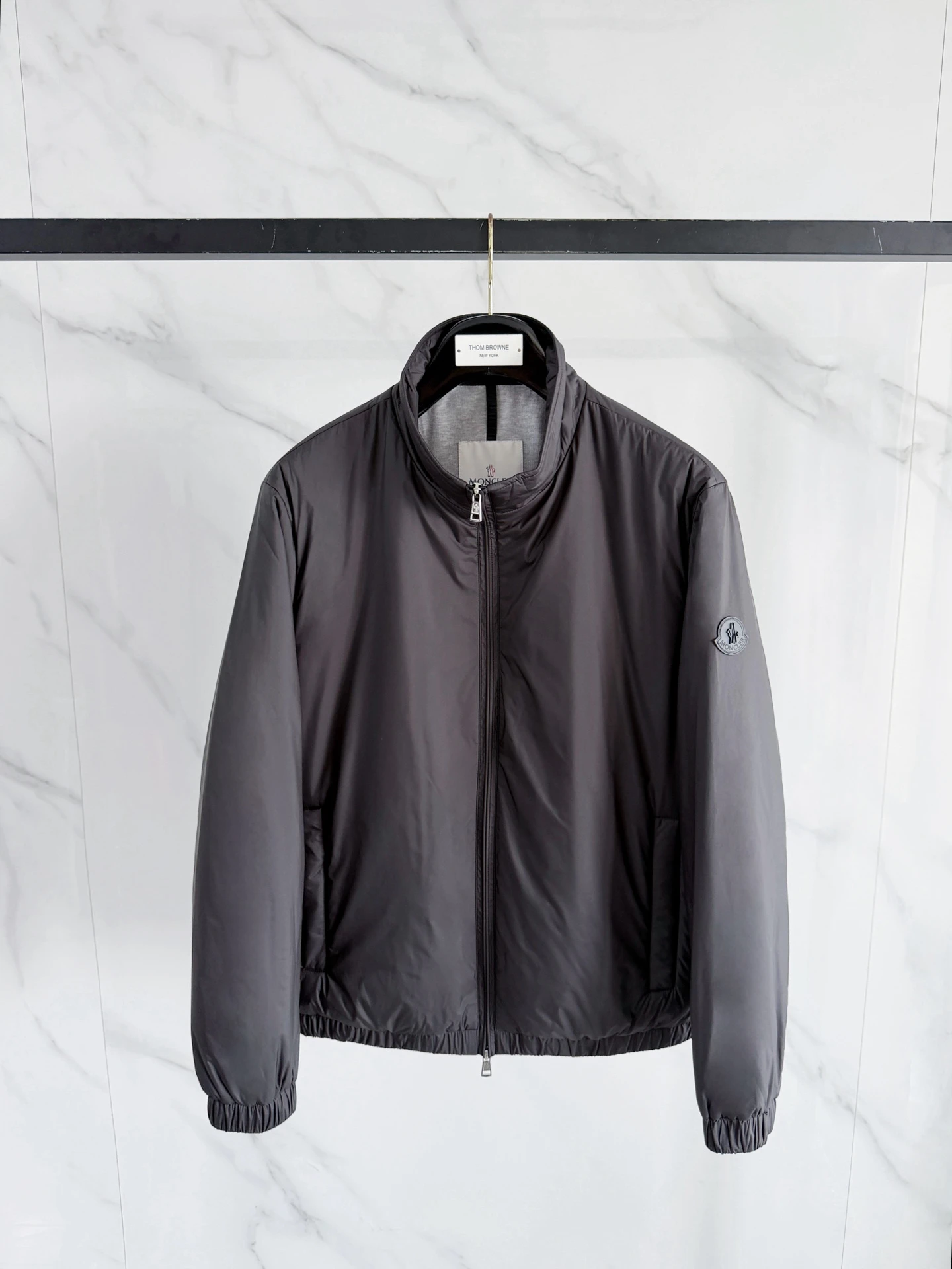 Moncler Jackets — 5d8bf5cd
