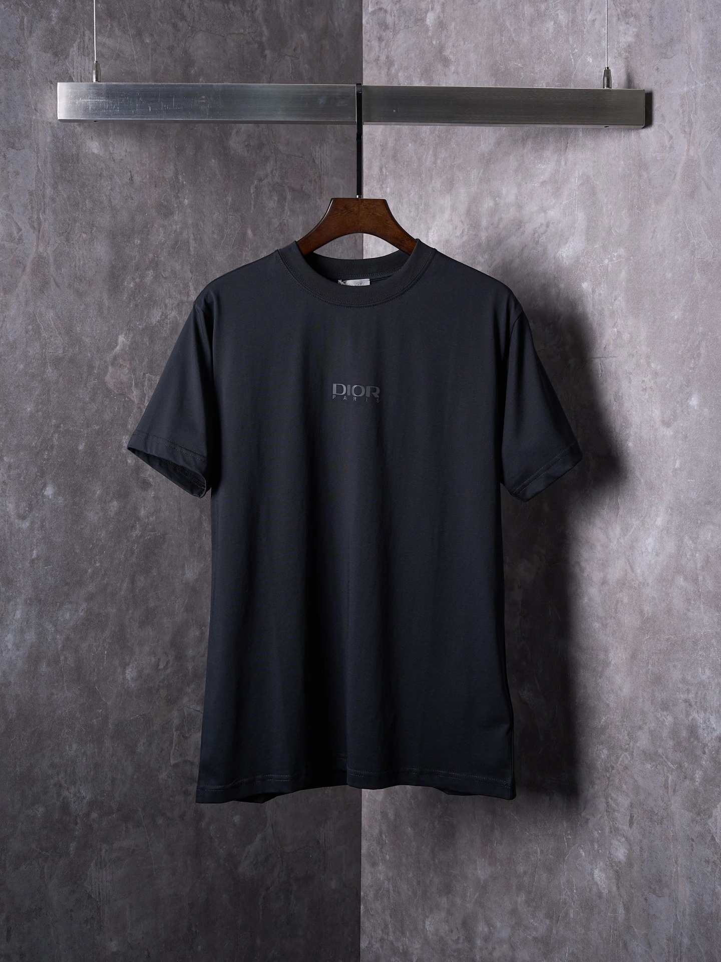 Dior T-Shirt — 103f2506